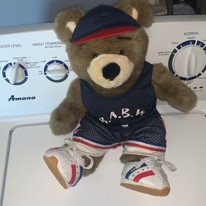Retro Sports builds bear